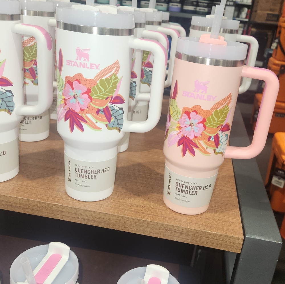 THE MOTHER’S DAY QUENCHER H2.0 | 30 OZ